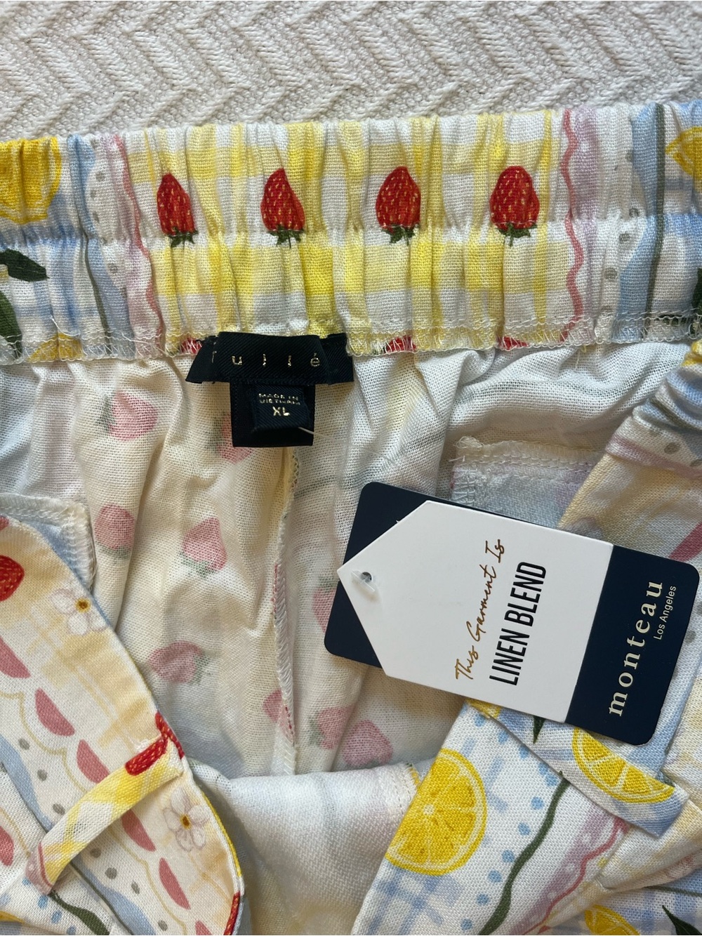 Linen Blend Strawberry & Lemon Print Pants - Picture 4 of 13